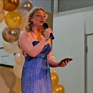 Meet your Posher, Liz